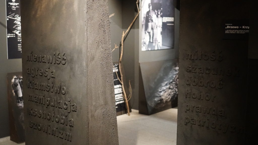 na zdjęciu Wystawa „Katyń – pamięć ocalona. Wystawa w 80. rocznicę zbrodni na ludziach i prawdzie”