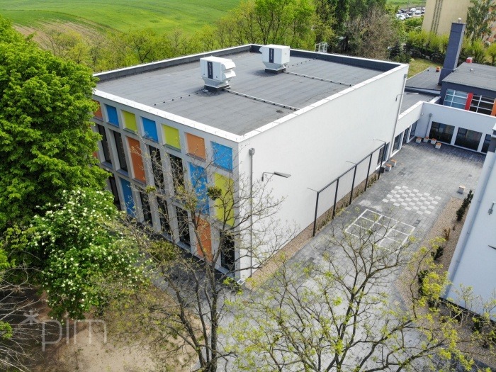 zdjęcie przedstawia nowy budynek sali gimnastycznej Zespołu Szkół z Oddziałami Sportowymi nr 5
