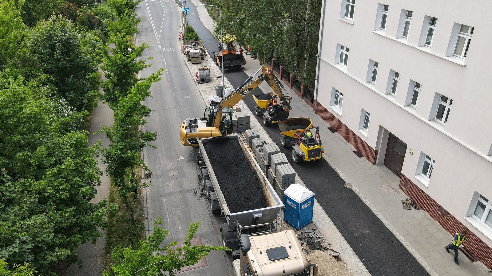 Budowa drogi rowerowej wzdłuż ul. Dmowskiego 1