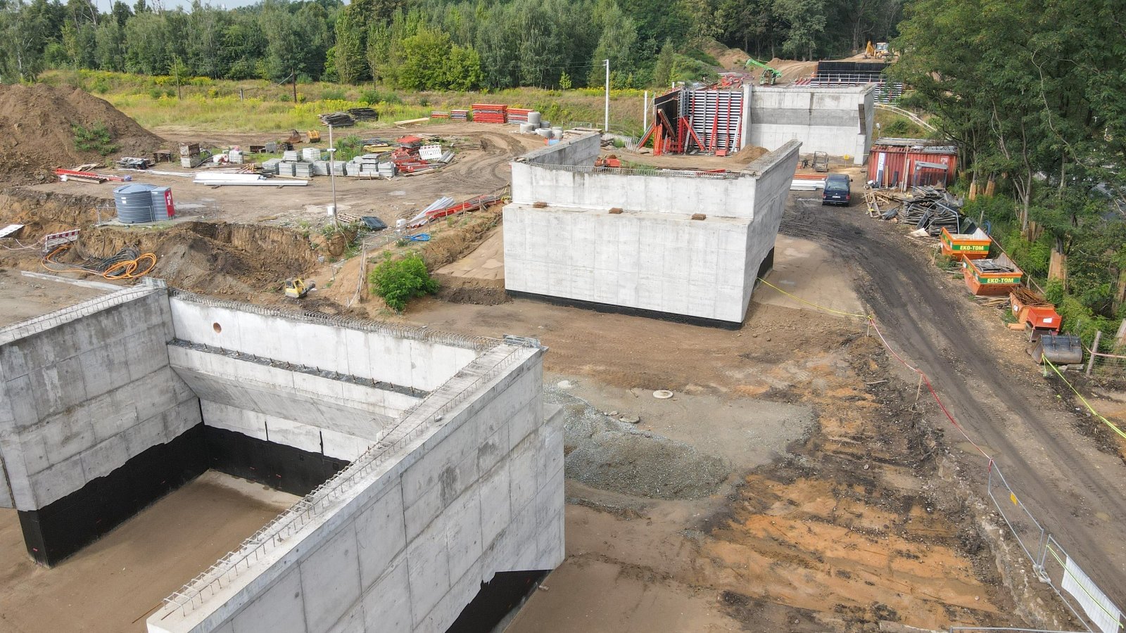 Budowa wiaduktów Lutycka i Golęcińska